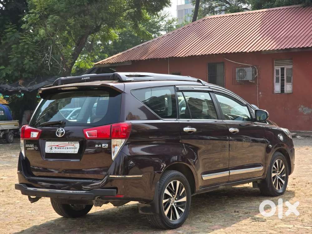 Toyota Innova Crysta [2020-ongoing] 2.4 Zx 7 Str, 2022, Diesel