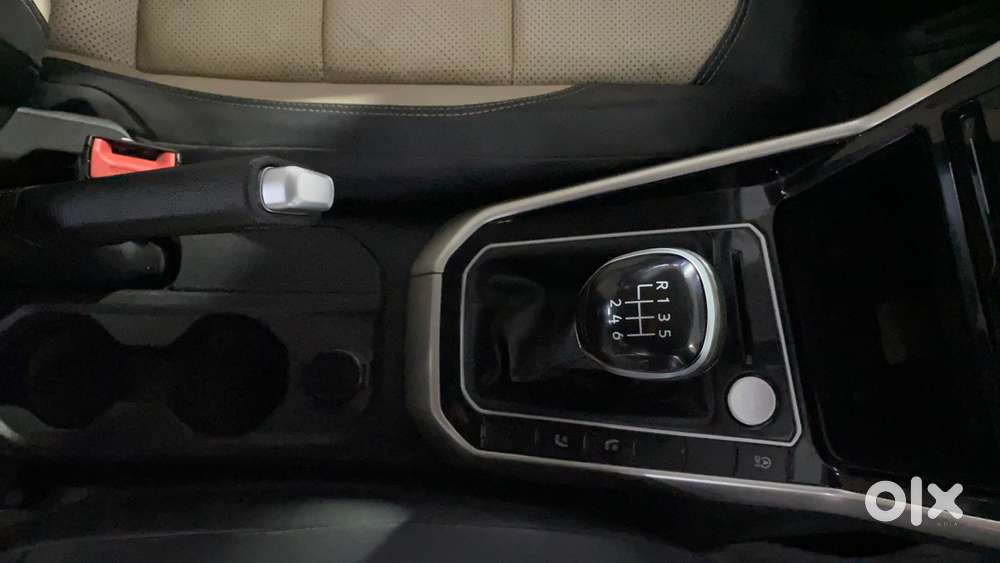 Volkswagen Virtus 1.0 Topline Tsi, 2023, Petrol