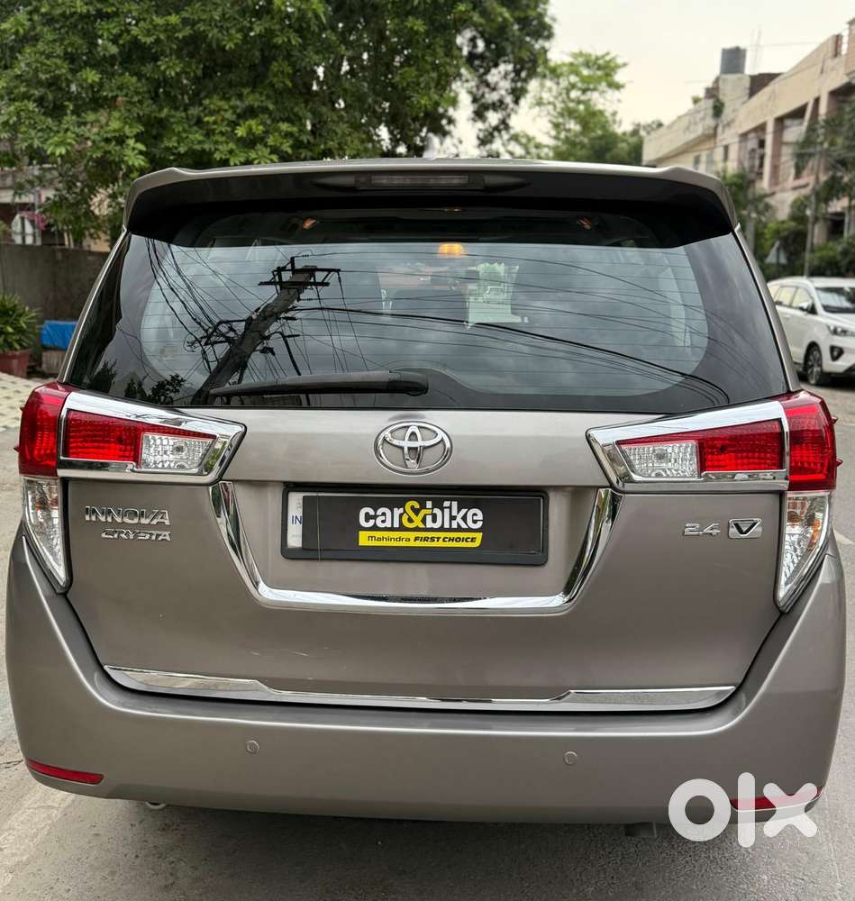 Toyota Innova Crysta 2.4 V 8 Str, 2017, Diesel