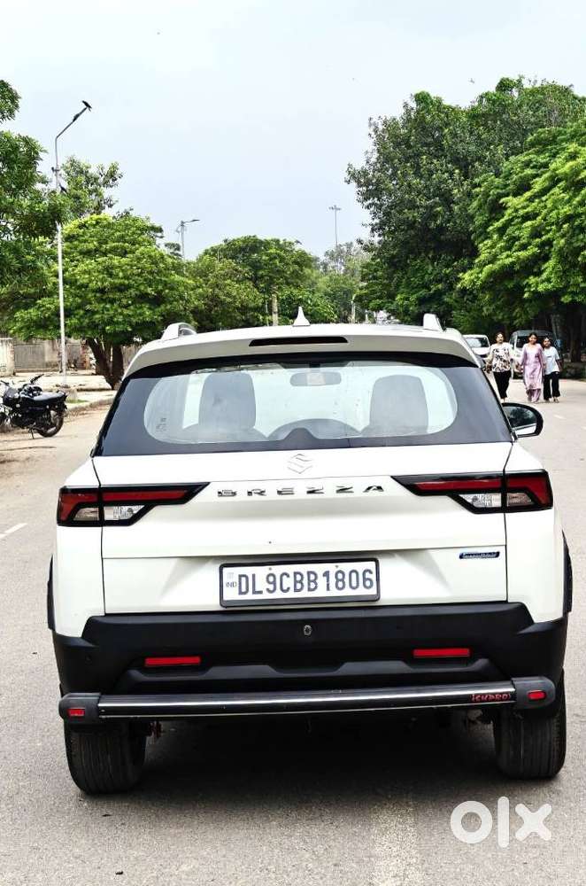 Maruti Suzuki Brezza 1.5 Lxi Smart Hybrid, 2023, Petrol
