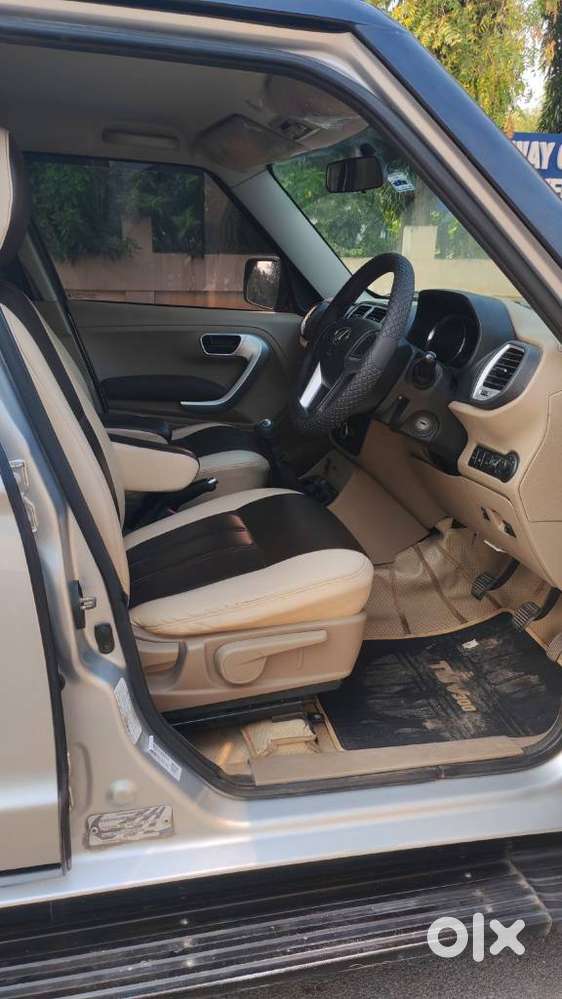 Mahindra Tuv 300 Mhawk100 T8, 2017, Diesel