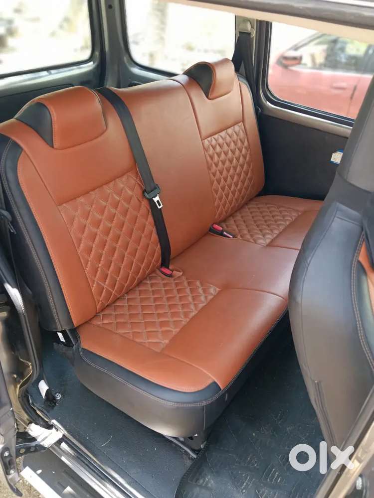 New Car 3000 Klm Run Only Ac 5 Str  Extra Fittings 80000 Parking Resen