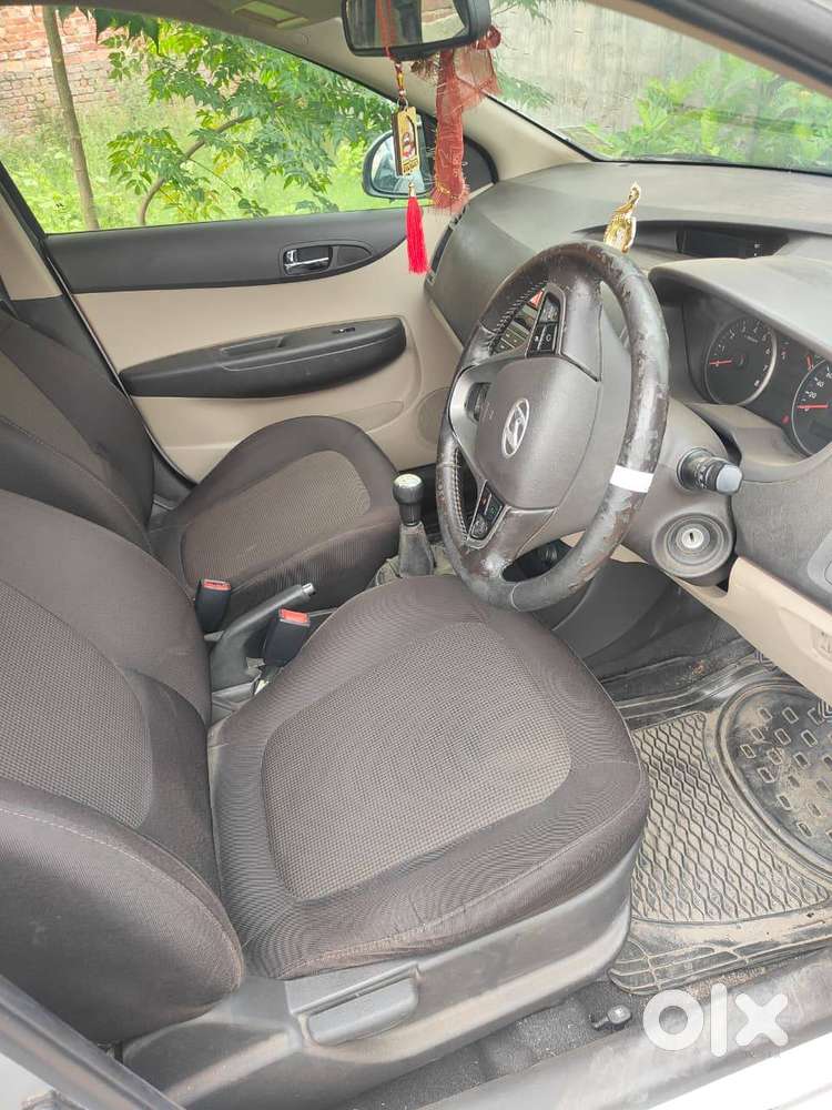 1st Owner I20 Sportz 2012 Model