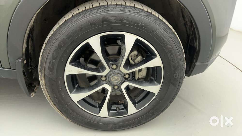 Tata Nexon 1.5 Revotorq Xza Plus S Amt, 2021, Diesel