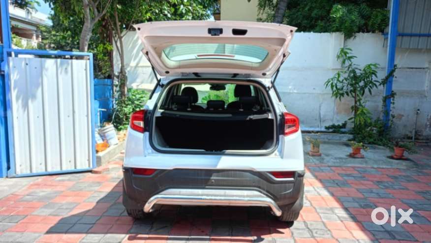 Mahindra Xuv300 W8 Option Diesel, 2024, Diesel