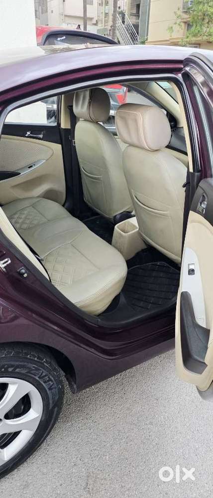 Hyundai Verna Vtvt 1.6 E, 2011, Petrol