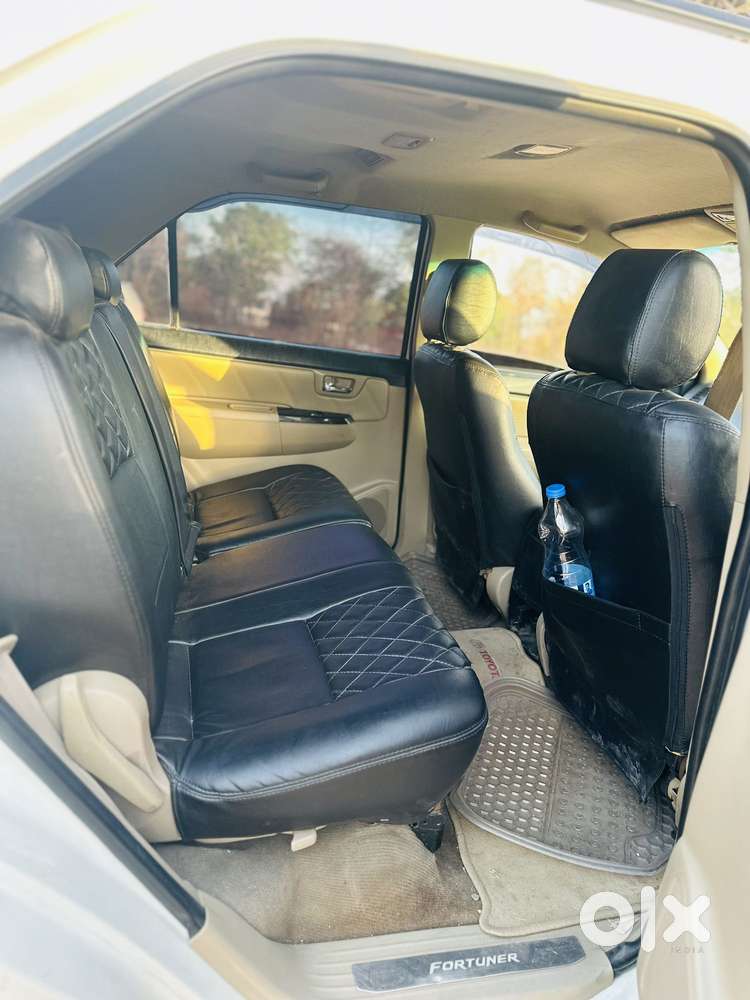 Toyota Fortuner 4x4 Manual Limited Edition, 2014, Diesel