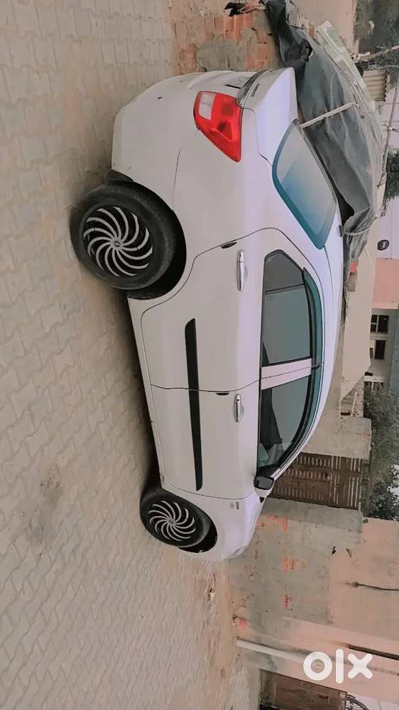 Maruti Suzuki Dzire 2017 Dijhl