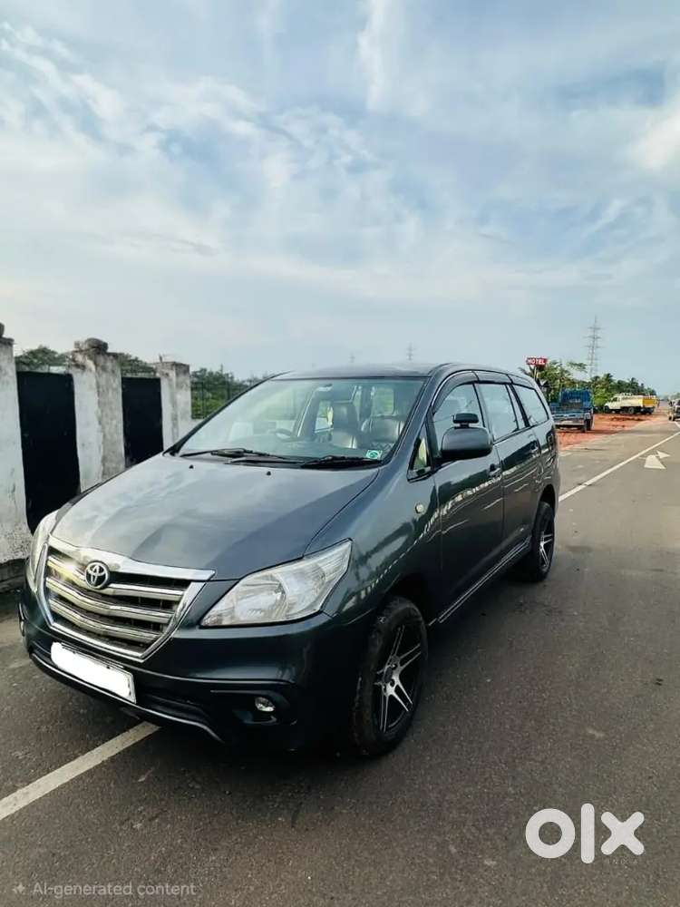 Toyota Innova 2015 Diesel Well Maintained.