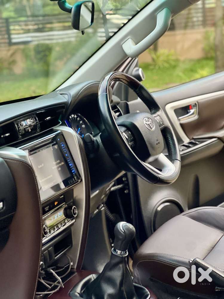 Toyota Fortuner 2.7 2wd Mt, 2016, Petrol