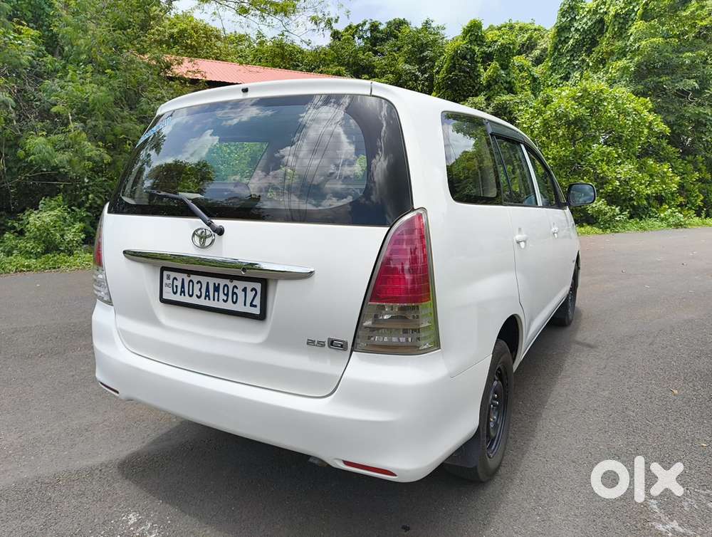 Toyota Innova 2011 Diesel Well Maintained