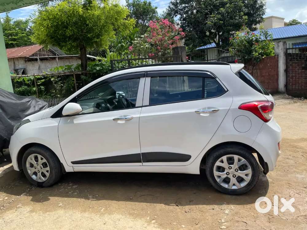 Grand I10 Sportz Optional