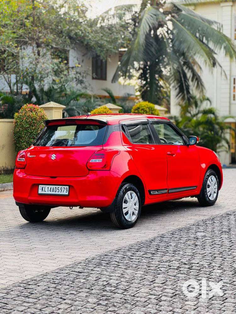 Maruti Suzuki Swift Vxi + Manual, 2023, Petrol