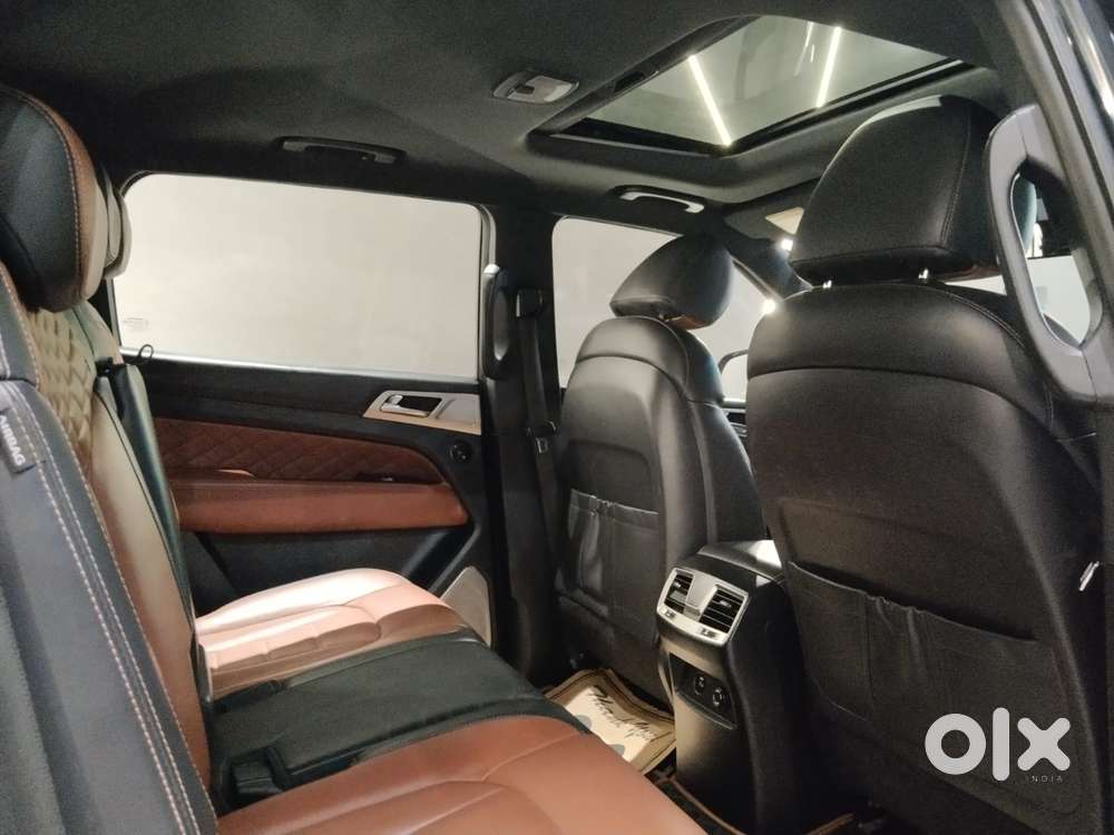 Mahindra Alturas G4 4wd At, 2019, Diesel