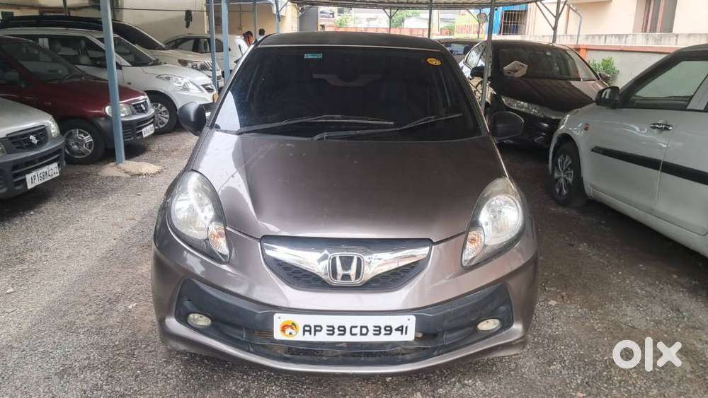Honda Brio 2011-2013 V Mt, 2013, Petrol