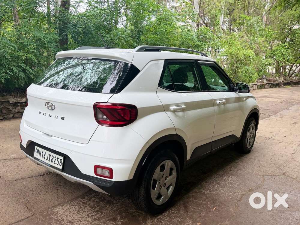 Hyundai Venue Sx Mt, 2022, Petrol