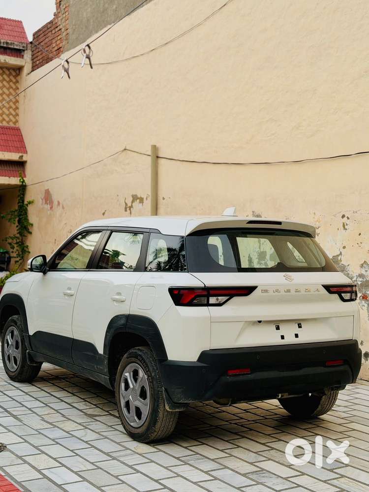 Maruti Suzuki Brezza 1.5 Lxi Smart Hybrid, 2026, Petrol