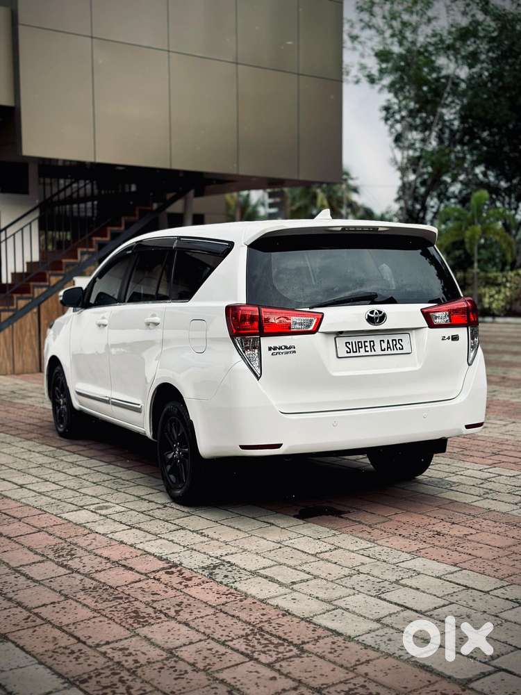 Toyota Innova Crysta [2020-ongoing] 2.7 Gx Mt 7 Str, 2017, Diesel