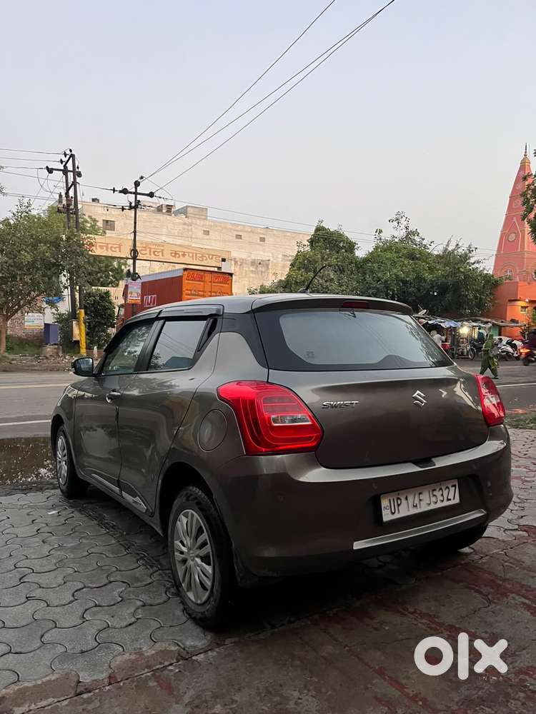 Maruti Suzuki Swift Vxi + Manual, 2022, Petrol