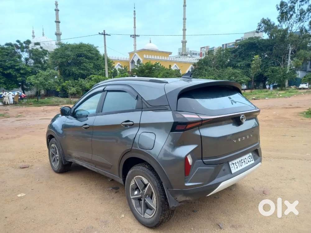 Tata Nexon Creative Plus 1.2 Revotron Petrol 7dca, 2023, Petrol