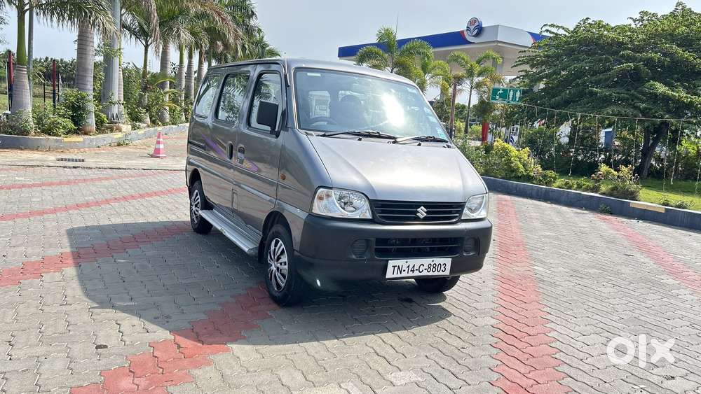 Maruti Suzuki Eeco 5 Str Ac (o), 2015, Petrol