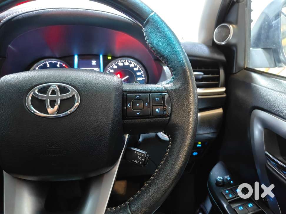 Toyota Fortuner 4x2 At 2.8 Diesel, 2022, Diesel