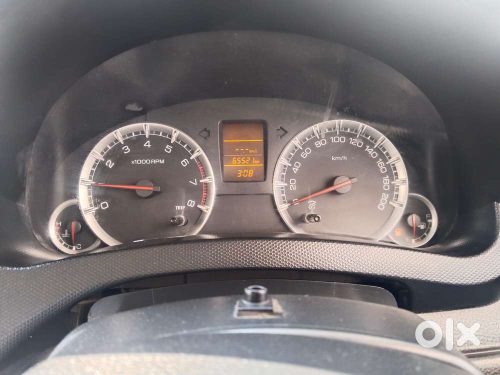 Maruti Suzuki Swift Vxi + Manual, 2013, Petrol
