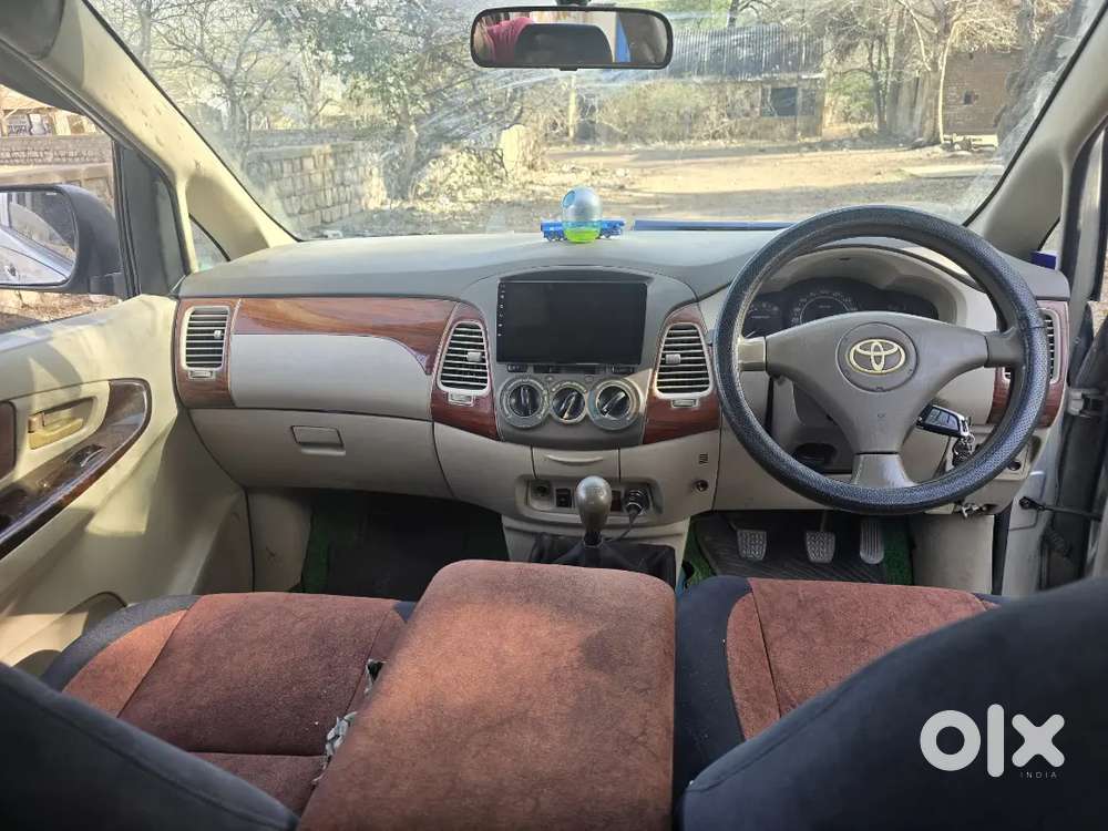 Toyota Innova 2005 Diesel Well Maintained.