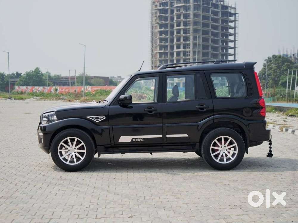 Mahindra Scorpio Classic 2.2 S 11 Mt 7 Str, 2024, Diesel