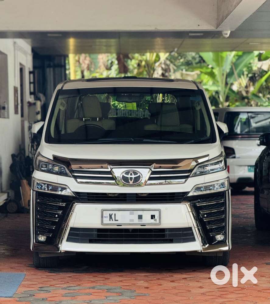Toyota Vellfire Vip – Executive Lounge, 2022, Petrol
