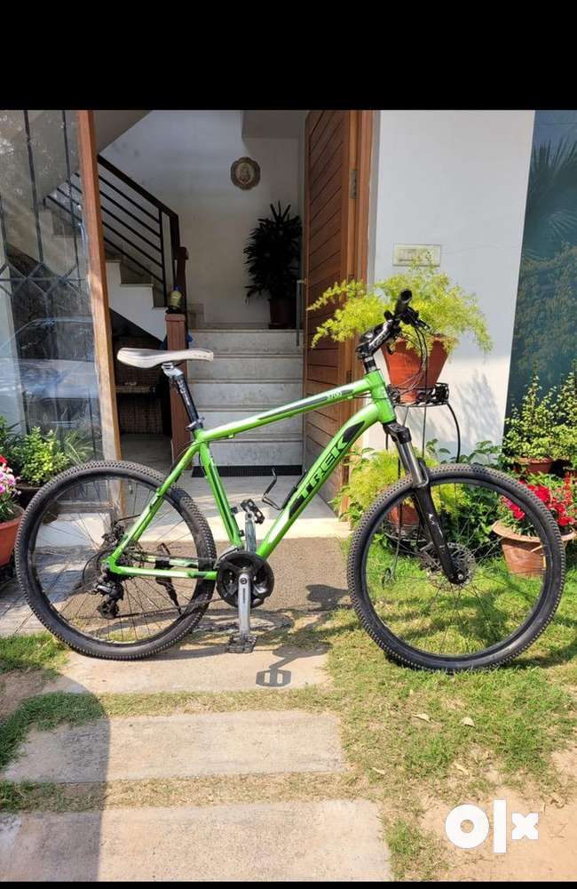 Trek 3700d best sale