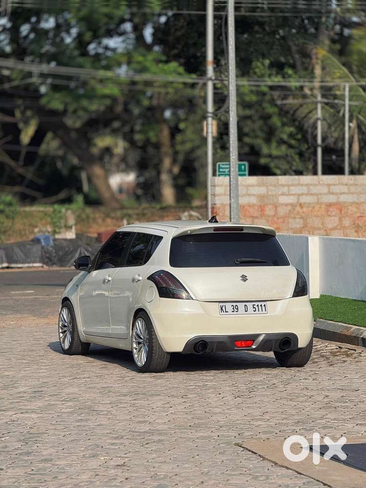 Maruti Suzuki Swift 2012 Diesel 260000 Km Driven