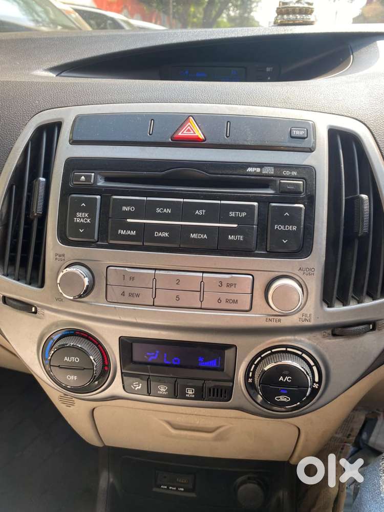Hyundai I20 2012-2014 Magna, 2014, Petrol