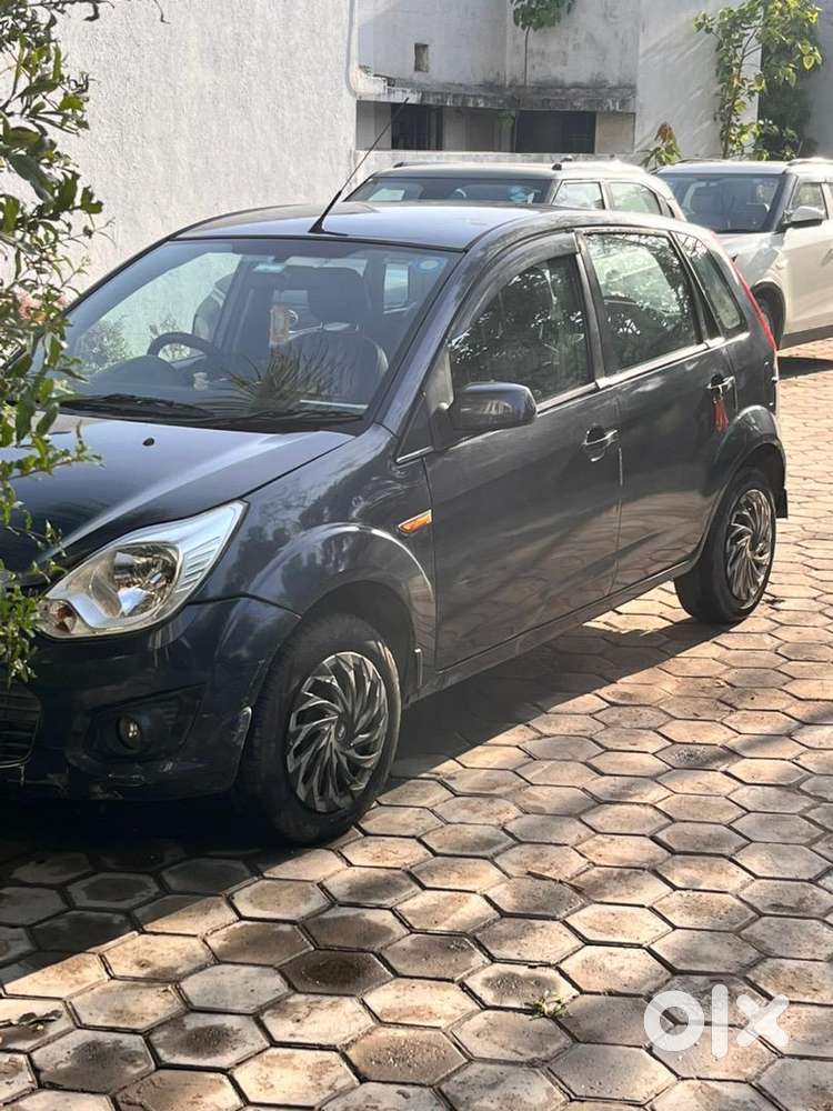 New Tyre With Stepni , New Battery, Car Play Vedio System(android,ios)