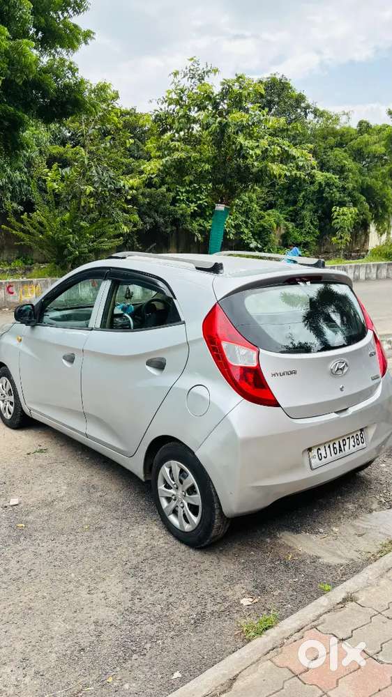 Hyundai Eon Magna 2011