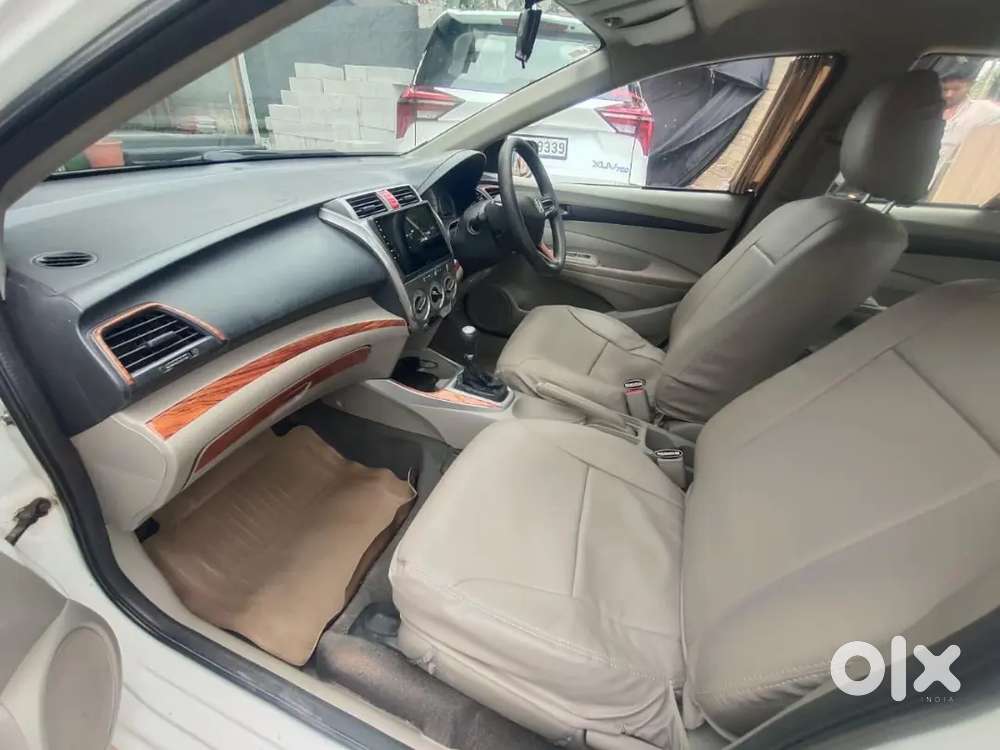 Honda City Petrol Automatic 2011