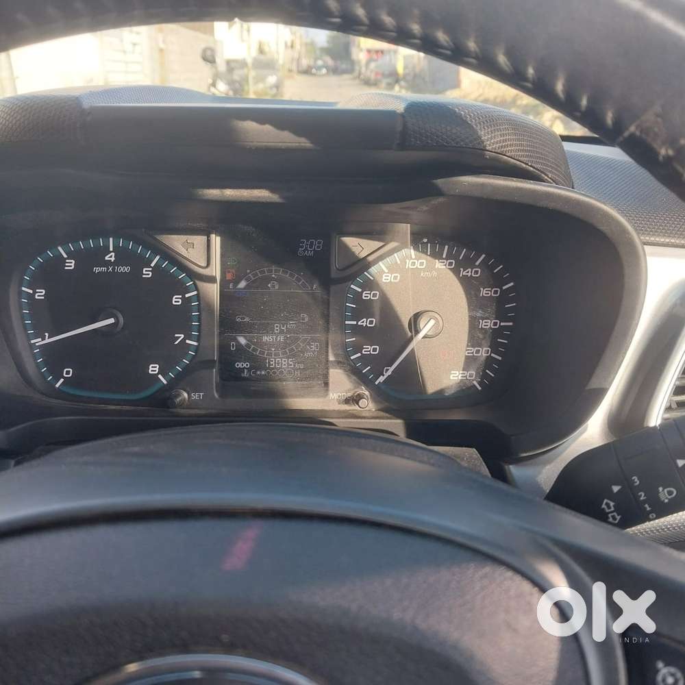 Tata Altroz 1.2 Xt, 2022, Petrol