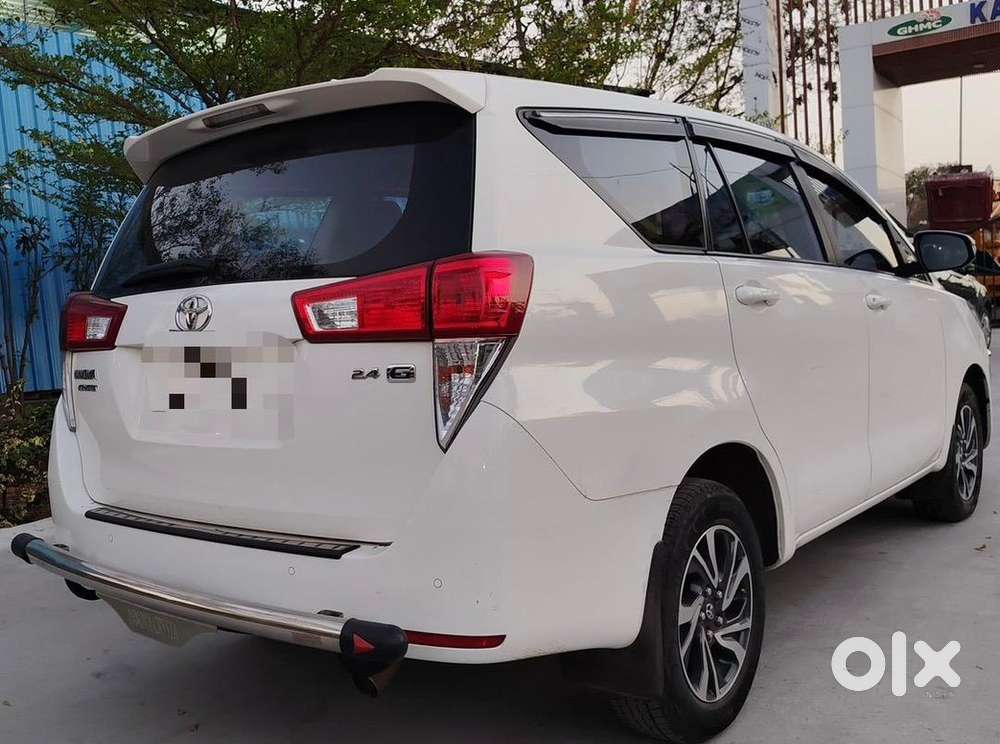 Toyota Innova Crysta