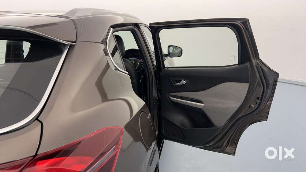 Nissan Magnite 1.0 Xv, 2021, Petrol