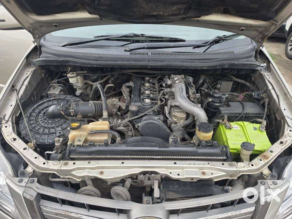 Toyota Innova 2.5 G (diesel) 8 Seater, 2014, Diesel