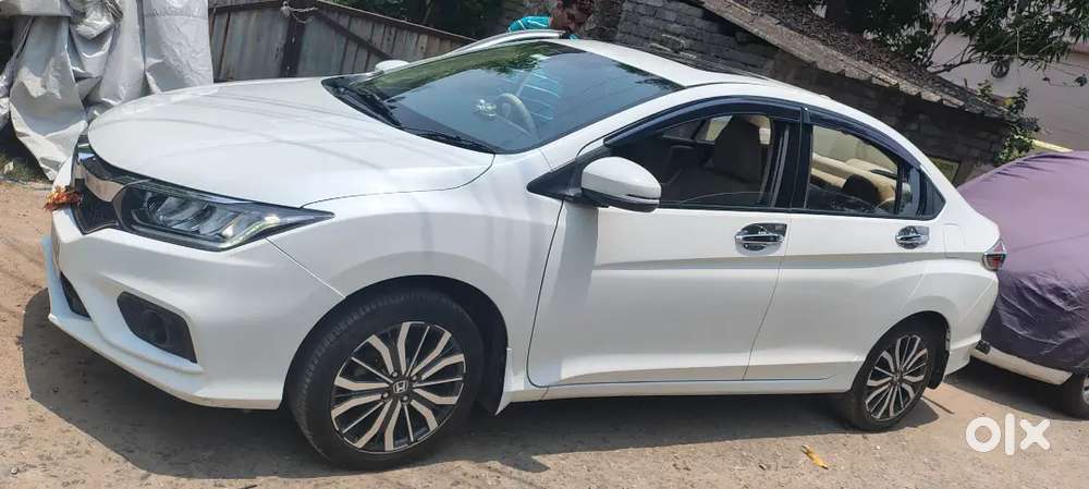 Honda City With Sunroof..brand New Condition..