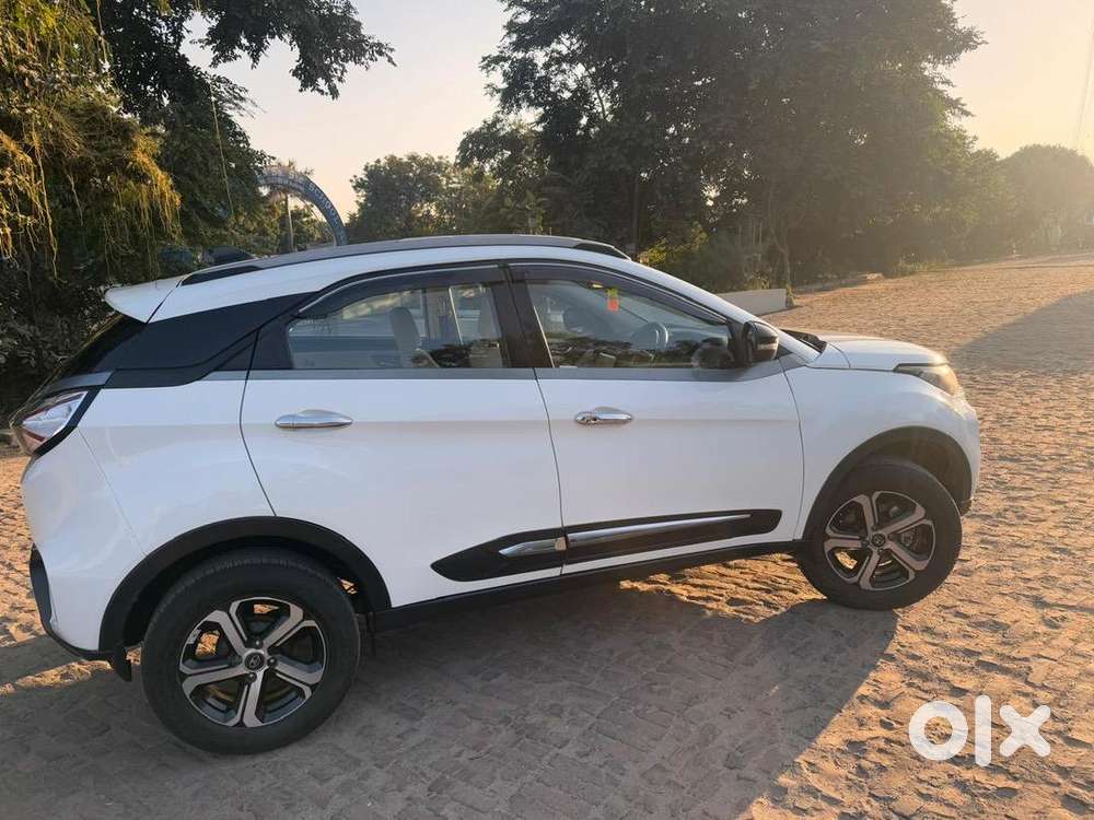 Tata Nexon 2022 Petrol Good Condition 7 Seater Leni Hai Ishliye De Rah