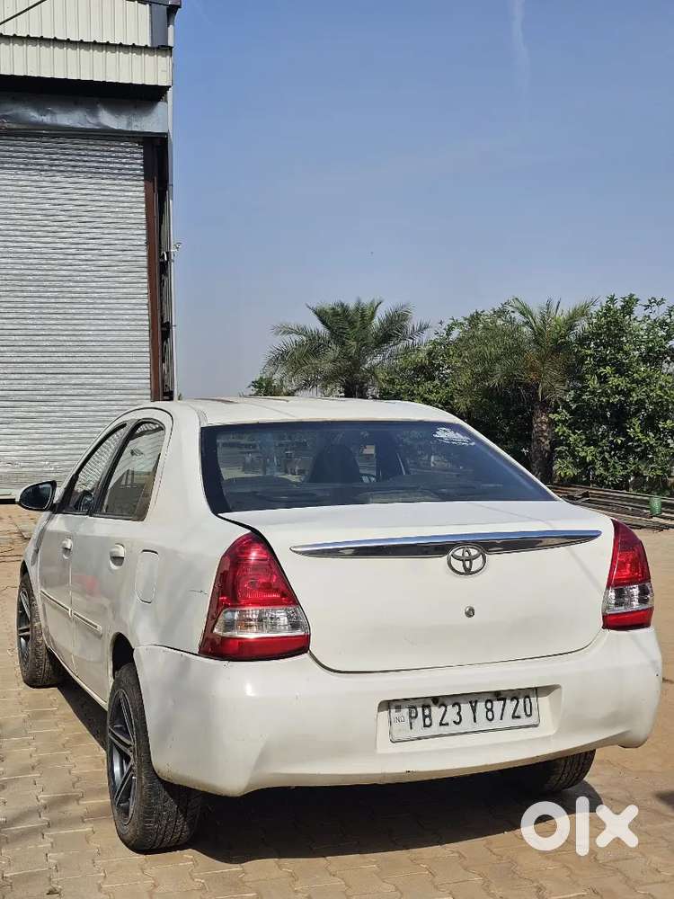 Toyota Etios 2012 Diesel 148000 Km Driven