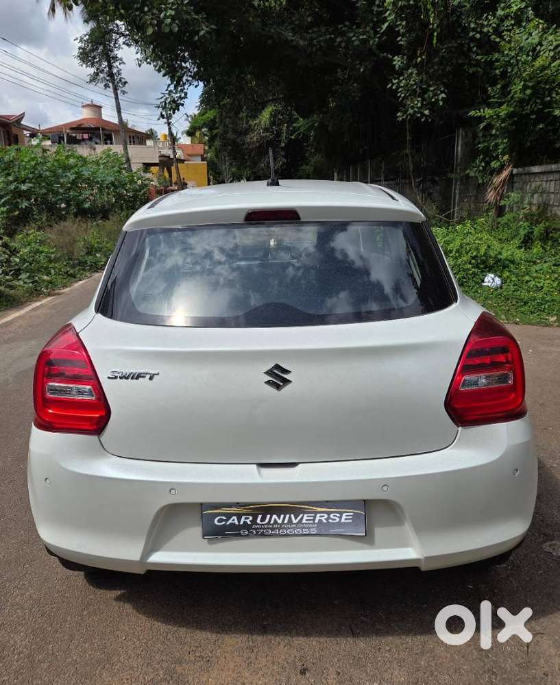 Maruti Suzuki Swift Vxi + Manual, 2021, Petrol