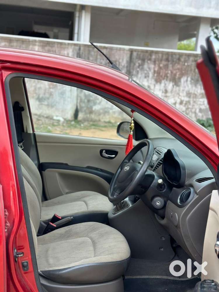 Hyundai I10 Sportz, 2012, Petrol