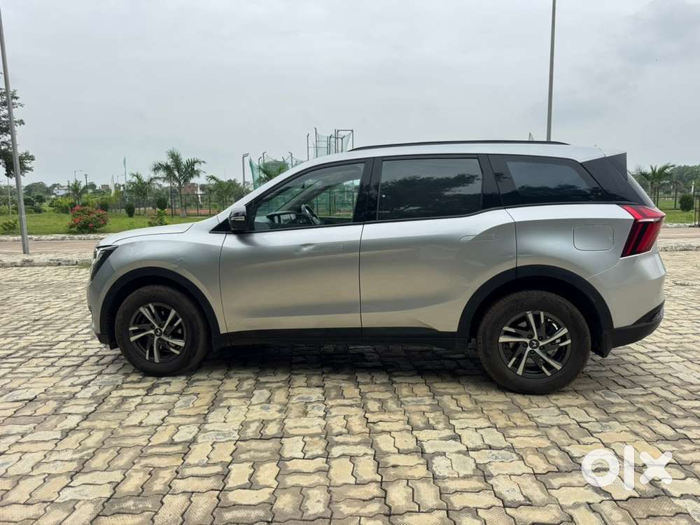 Mahindra Xuv700 2023 Diesel Well Maintained