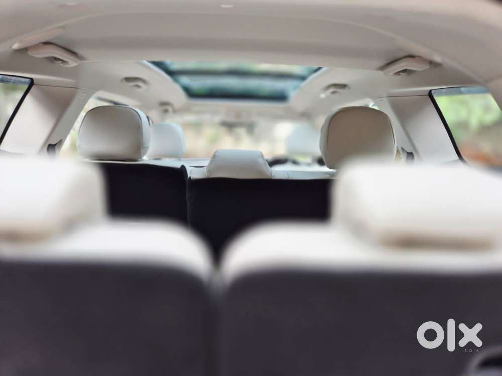 Mahindra Xuv700 2.0 Ax 7 Petrol At Luxury Pack Str, 2025, Petrol