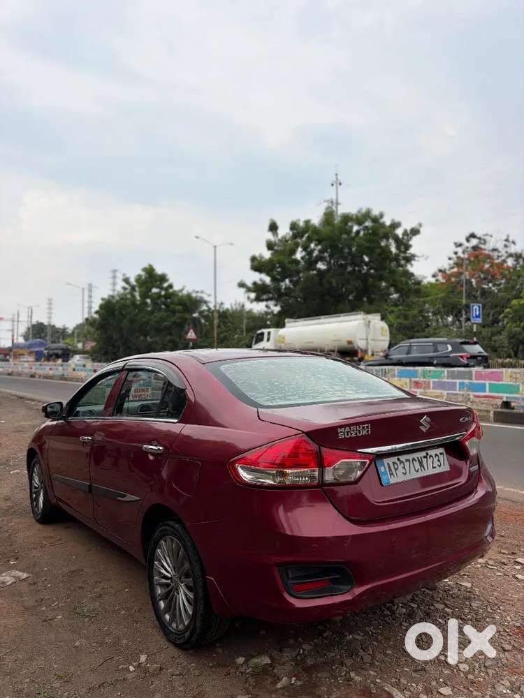 20+ Mileage With Company Allowheels Pearl Red Colour