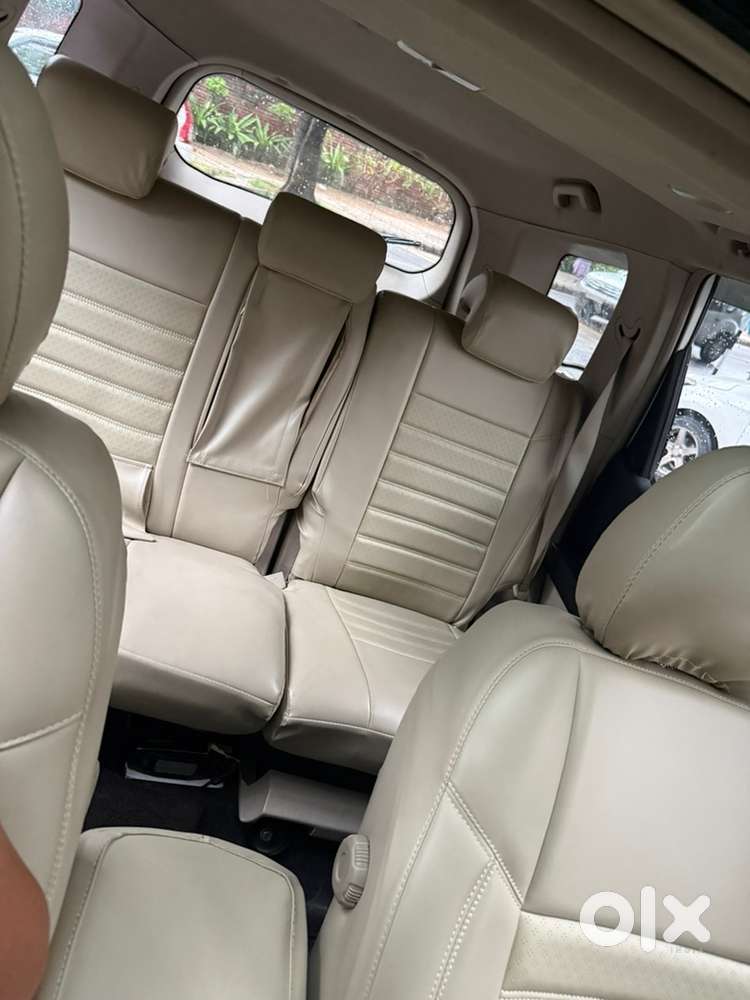 Mahindra Xuv500 2016 Car