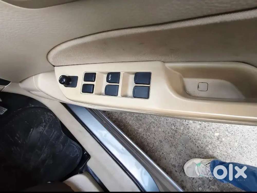 Maruti Suzuki Dzire 22/12/2014